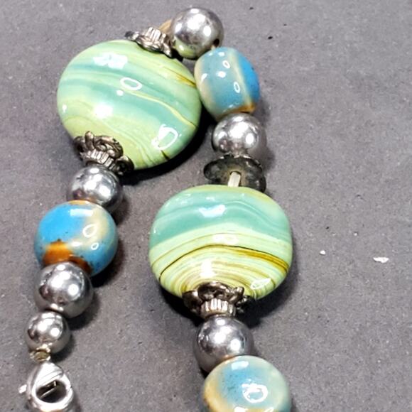 Crafter Junk Drawer Lot of Stringed Beads Crafts - Picture 3 of 3